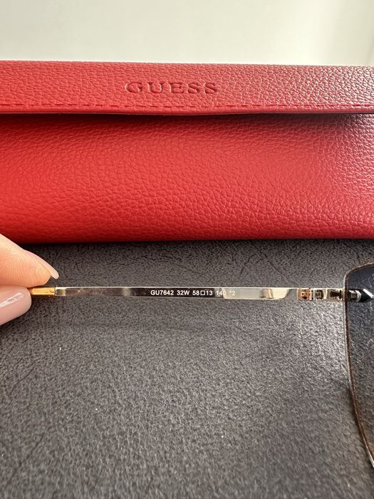 Слънчеви очила Guess