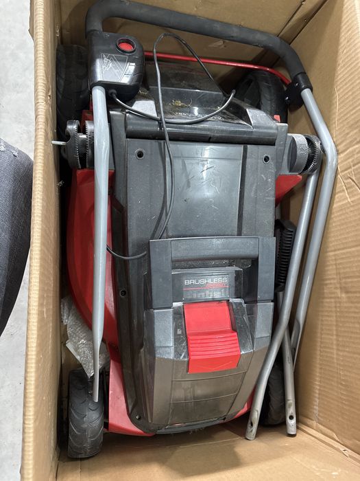 Masina de tuns iarba Einhell GE CM 43 Li M stricata