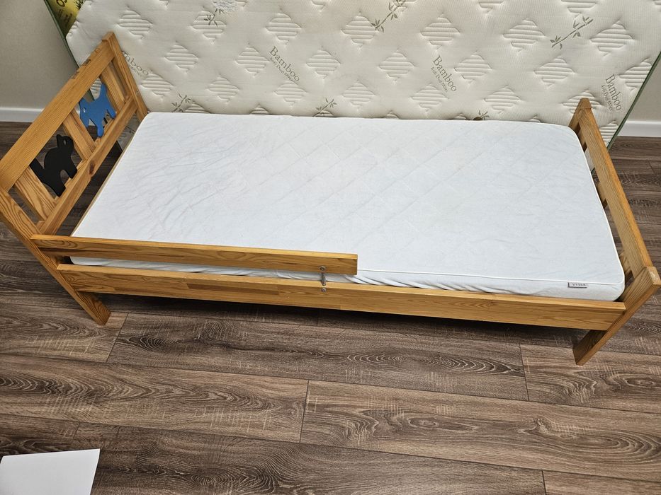 Продам детскую кровать ikea