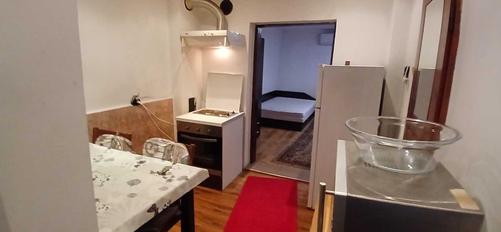 Самостоятелна къща