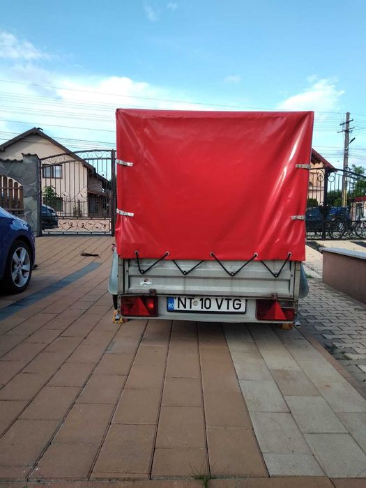 Inchiriez/inchiriere/de inchiriat remorca 850 kg, cu sistem de franare