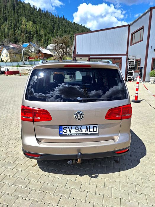 VOLKSWAGEN Touran 2012 — imagine 4