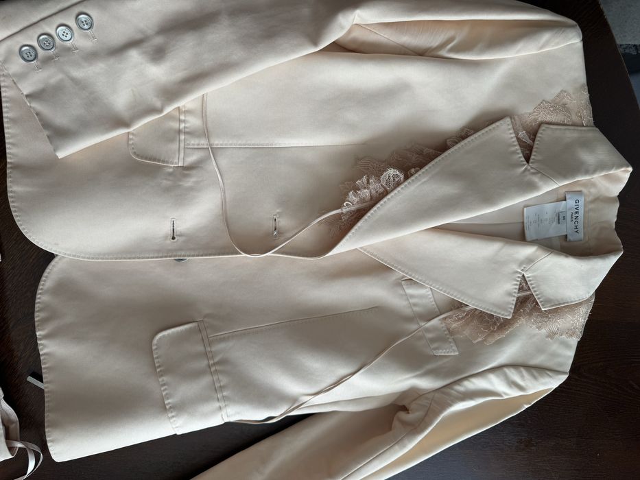 Продам разные вещи все оригинал