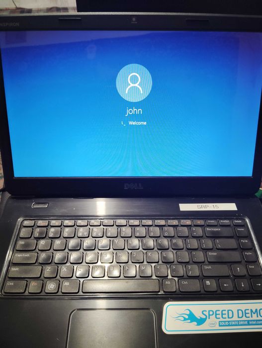 Laptop DELL inspirion N5040