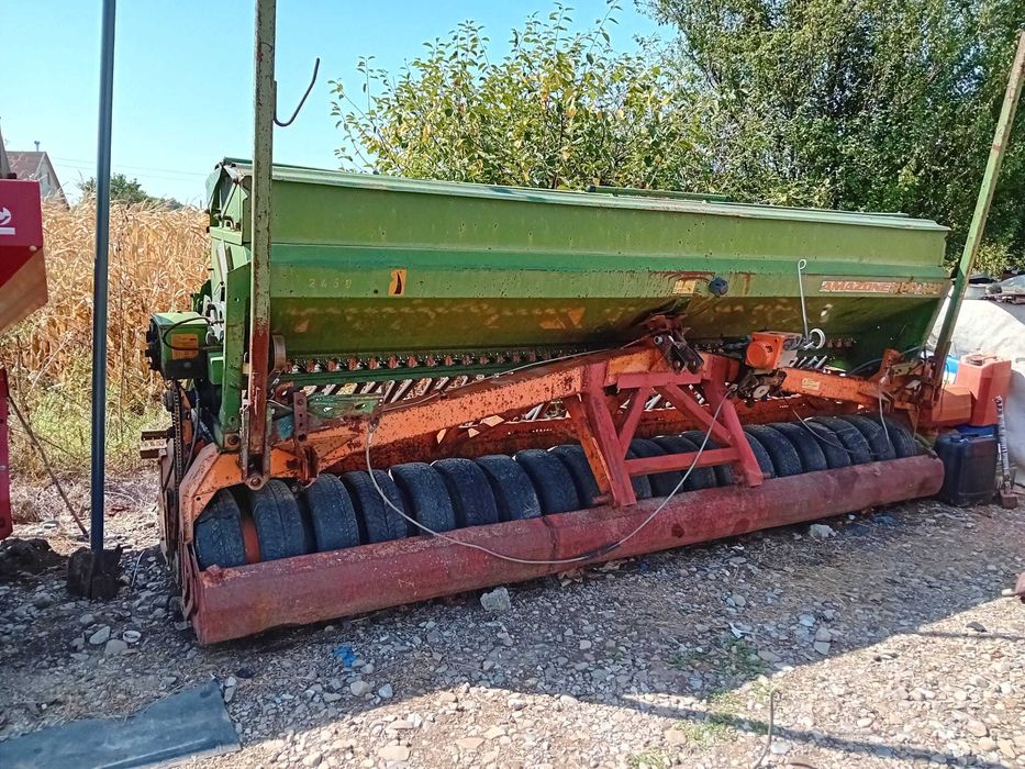 Vând semanatoare amazone