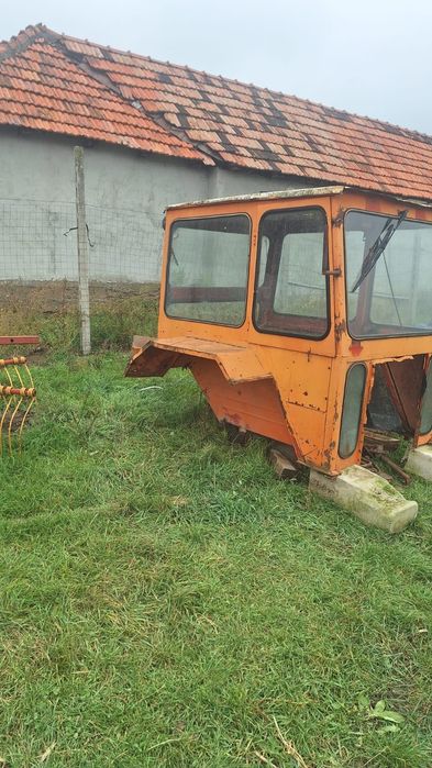 Cabina tractor utb 650