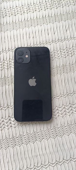 Vând iPhone 12 ,