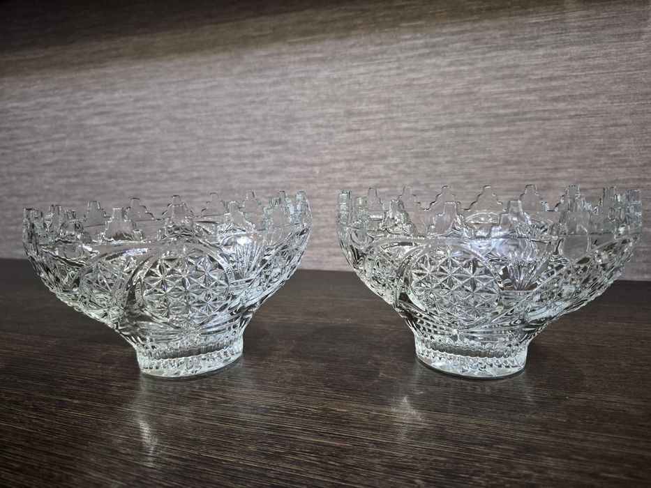 Хрустальные конфетницы на ножке, 2 шт.