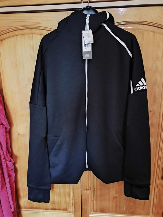 Черен Adidas суитшърт ZNE DM5543 XXL