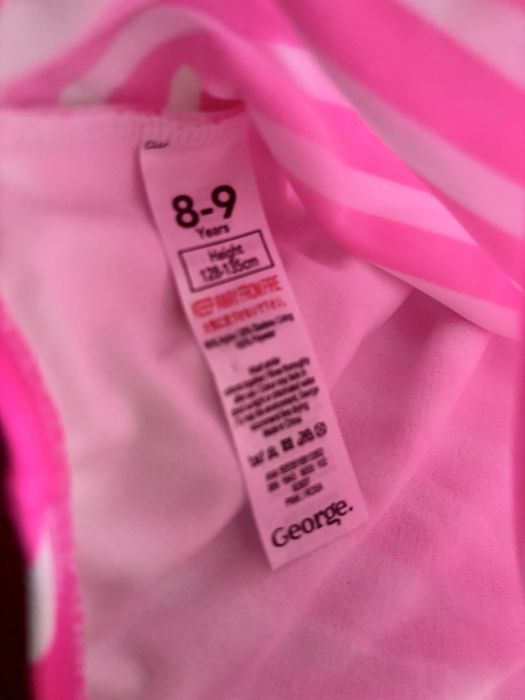 Нов цял бански 128-135 см