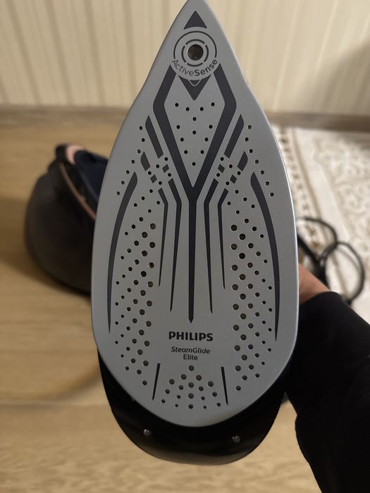 Продам утюг philips perfect care 9000