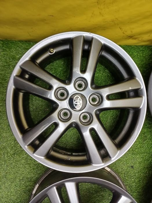 Диски R16 5x114.3 на Toyota и другие.