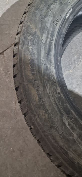 Продам шины r20 nokian