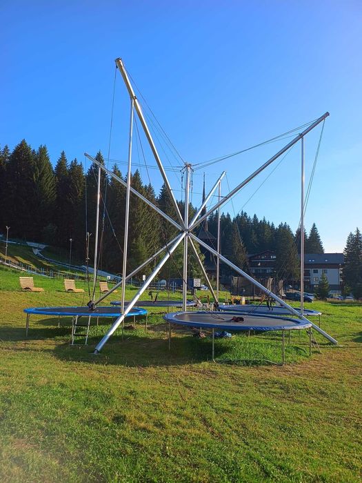 VAND BUNGEE JUMPING Trambuline 4 locuri