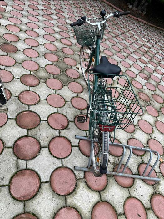 Patru biciclete de vânzare second hand