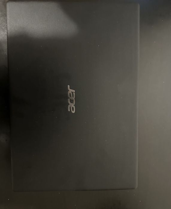 Продаю Acer ноутбук
