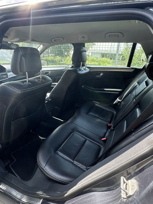 Vand mercedes e200 brak