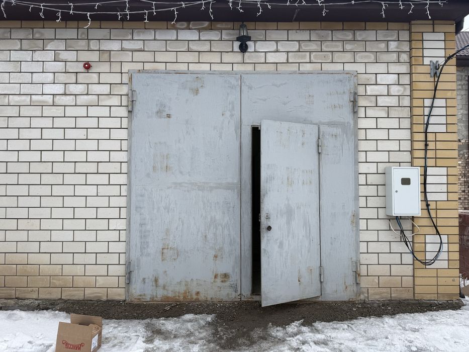 Продам ворота 2.6 на 2.5