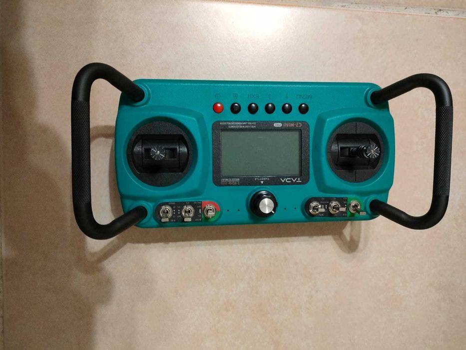 Снегоуборщик радиоуправляемый , робот б.у.