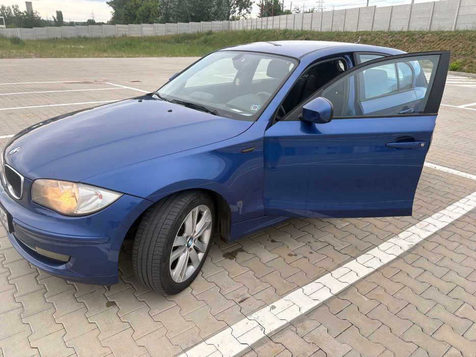 Vând BMW 116d, an fabricație  2010 – Seria 1 E87
