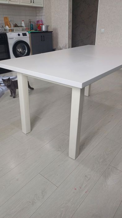 Продам стол в отличном состоянии