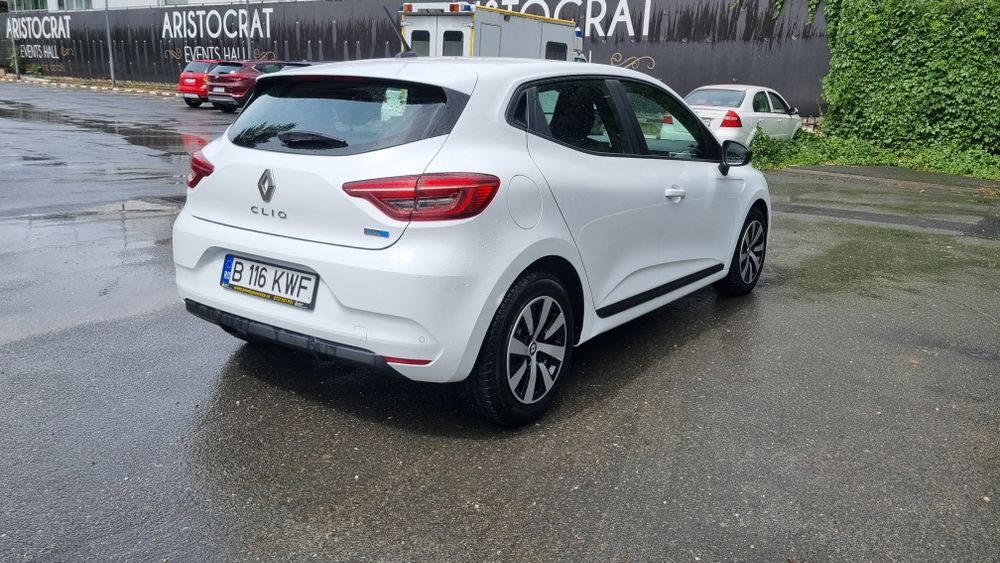 Renault Clio Hibrid 2023 România