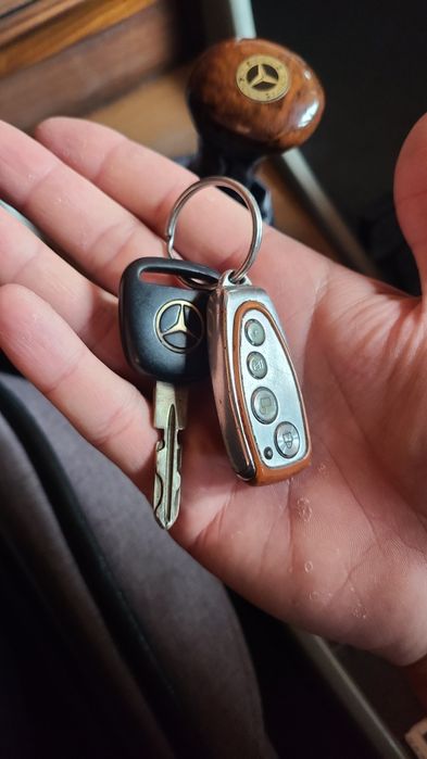 Mercedes Benz w124 e230