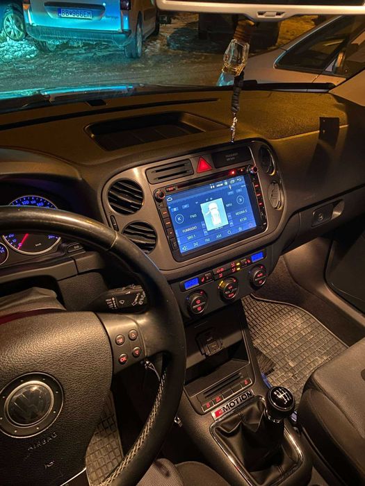 Navigatie Android Dedicata VW Volkswagen SEAT SKODA - QLed DSP CarPlay 4G Android Auto