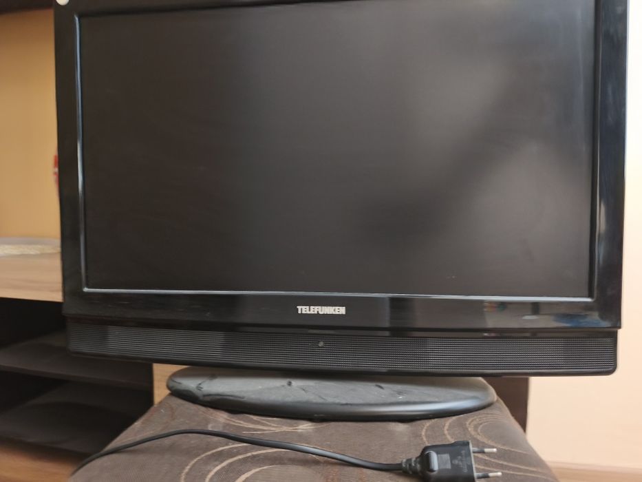LCD телевизор марка Telefunken