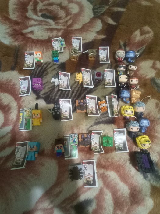 Продам игрушки киндрер джой маинкафт гп осд