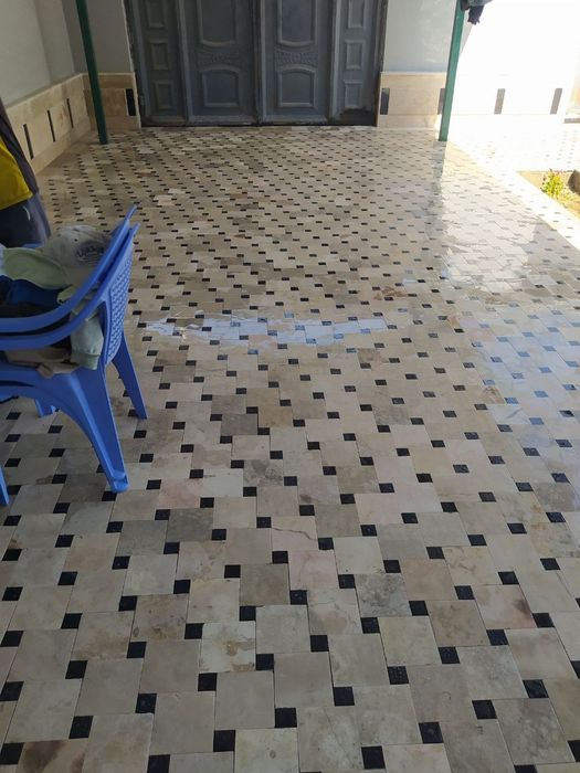 Izvestnyak korka Miramir granit tabiiy toshlari