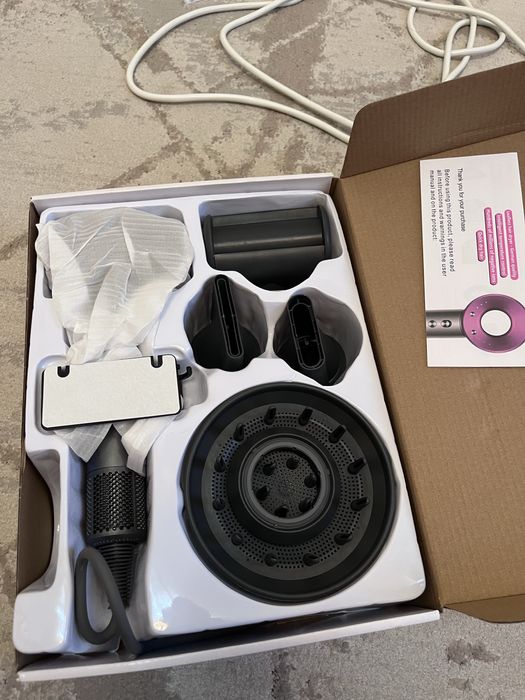 Дайсон фен новый