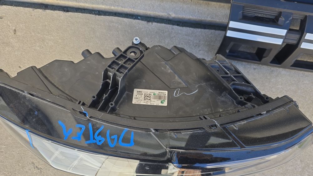 Far/Faruri Dacia Duster/Bigster 2025 2026 grila calandru