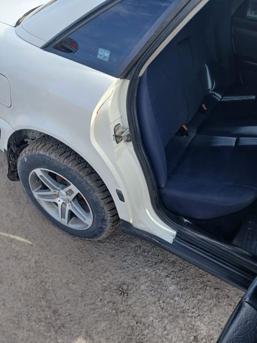 Продам AUDI 100 C4