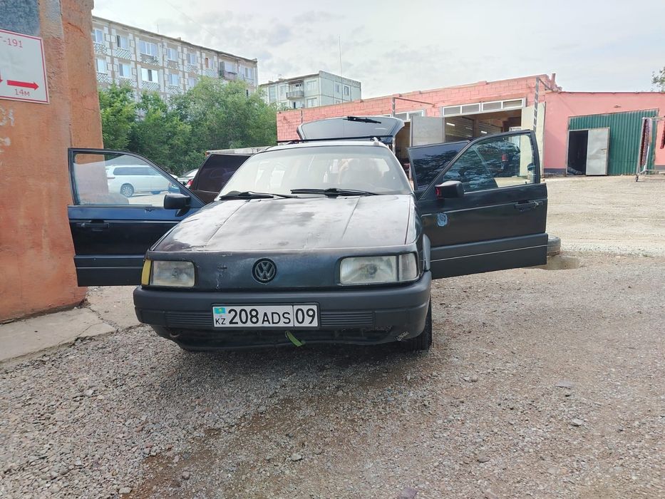 Пассат В3 1991  механика газ бензин