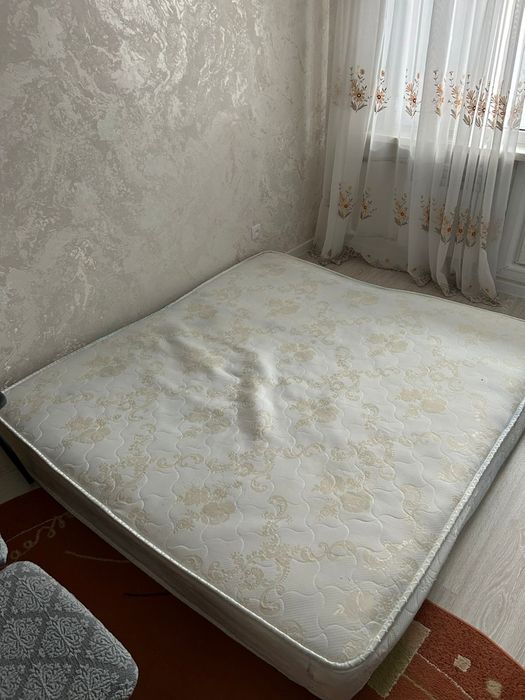 Продам матрас 180&200