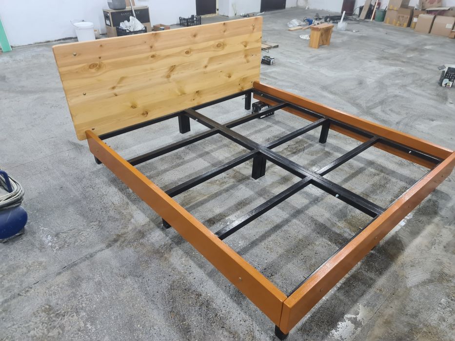 Двуспальная кровать 180х200