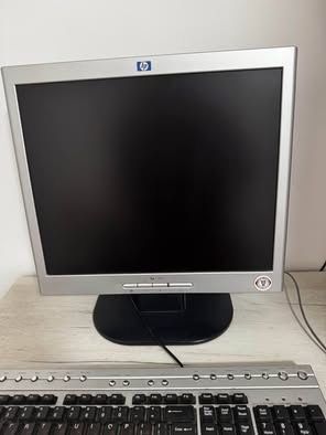 Монитор HP 1702 17"