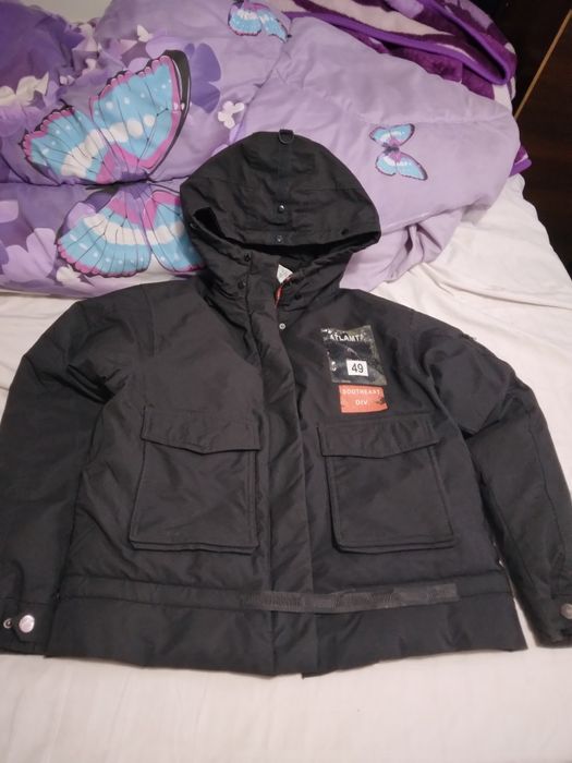 Geaca ieftin la 80 de lei