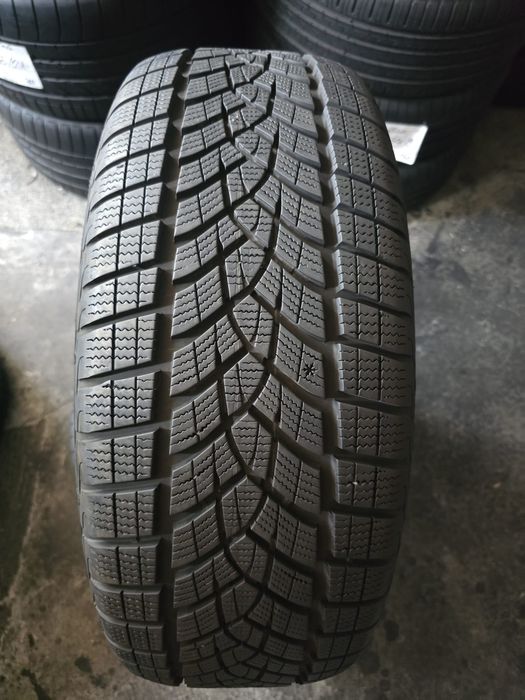 Goodyear 235/55 R18 104H MS iarnă