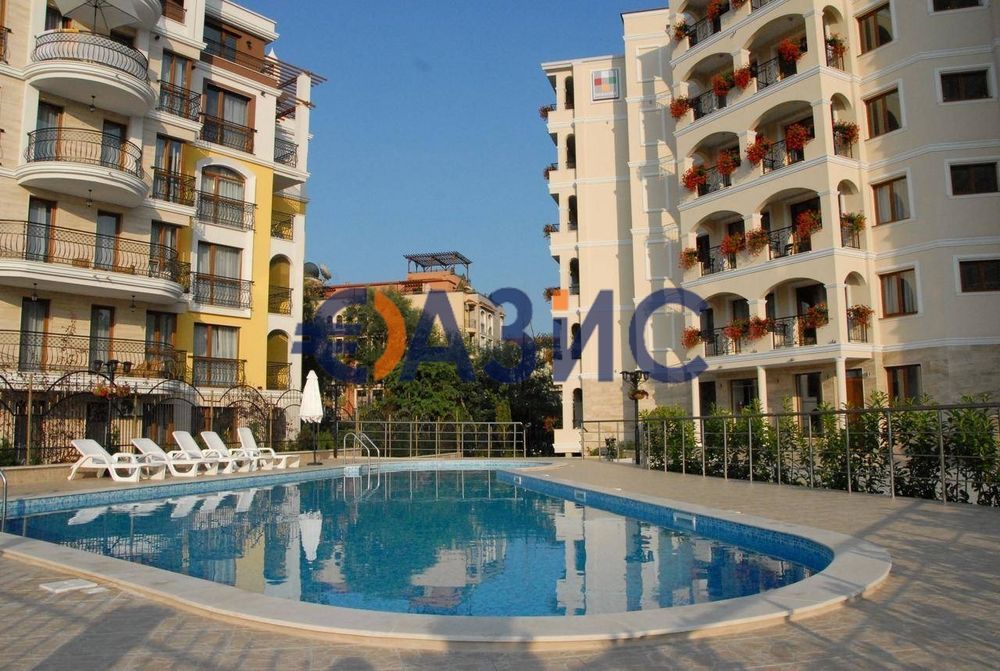 Продава се Тристаен апартамент в к.к. Слънчев бряг - 104 кв.м за 696 €/кв.м - Снимка #14