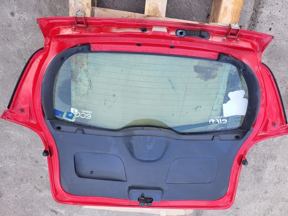 Haion cu luneta Renault Clio 3 (2005-2008)