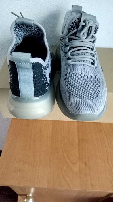 Кроссовки для лета