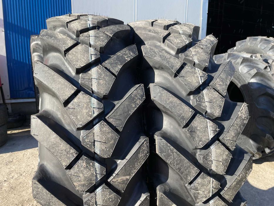 Anvelope noi 12.5-20 cu 14 pliuri marca OZKA pentru buldo