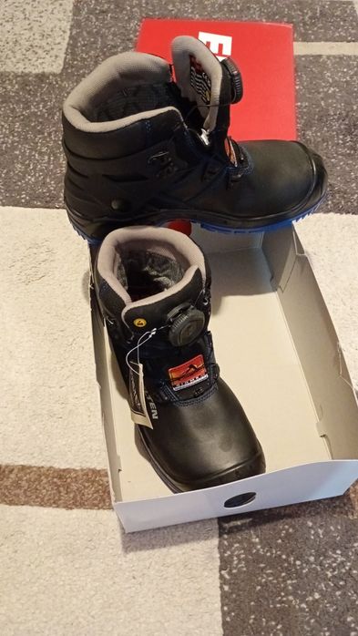 Ghete de damă de iarnă