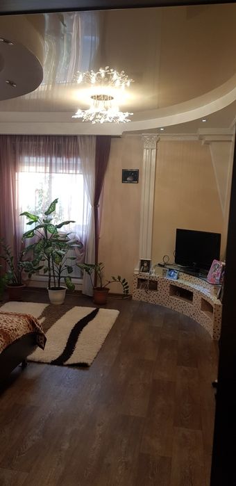 Продам двухэтажный дом