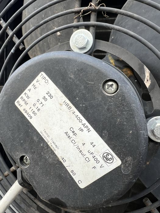 Aeroterme,ventiloconvectoare pe apa,agent termic curent 220