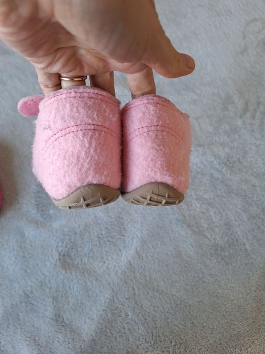 Botosei lana marimea 24