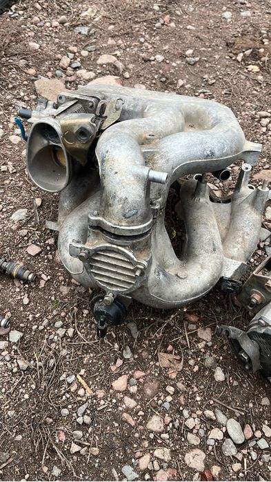 Запчасти от двиготеля бмв