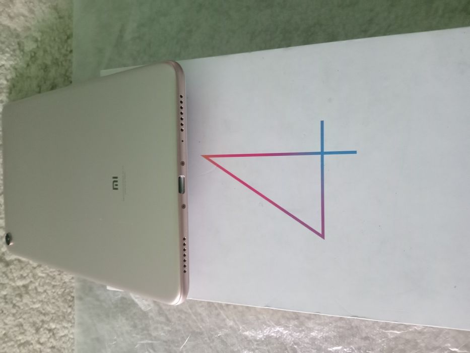 Xiome pad 4 plansheti